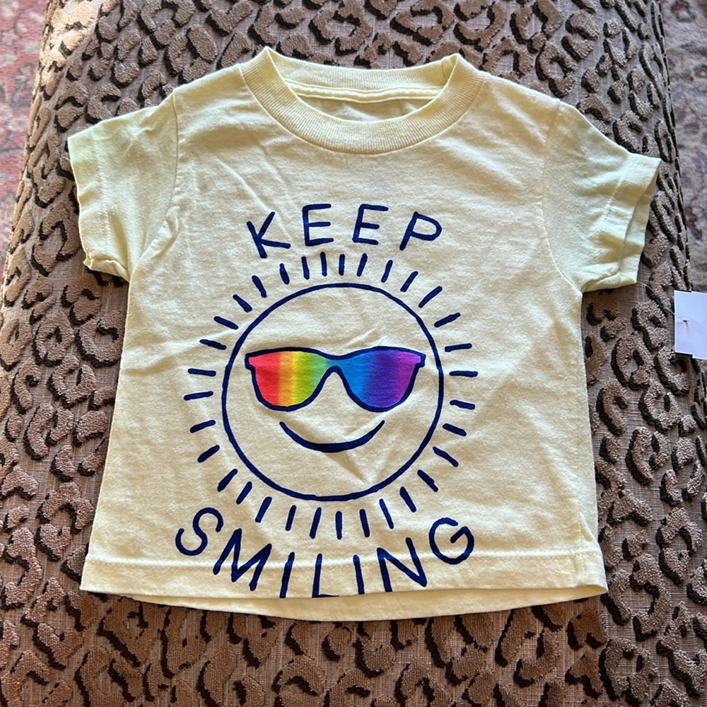 JEM kids t-shirt ~ size 2 ~ KEEP SMILING! Sun with rainbow sunglasses! Too cute!